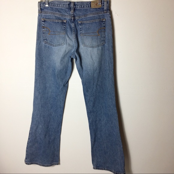 American Eagles Blue 6 Favorite Fit Flare Jeans - Picture 2 of 4